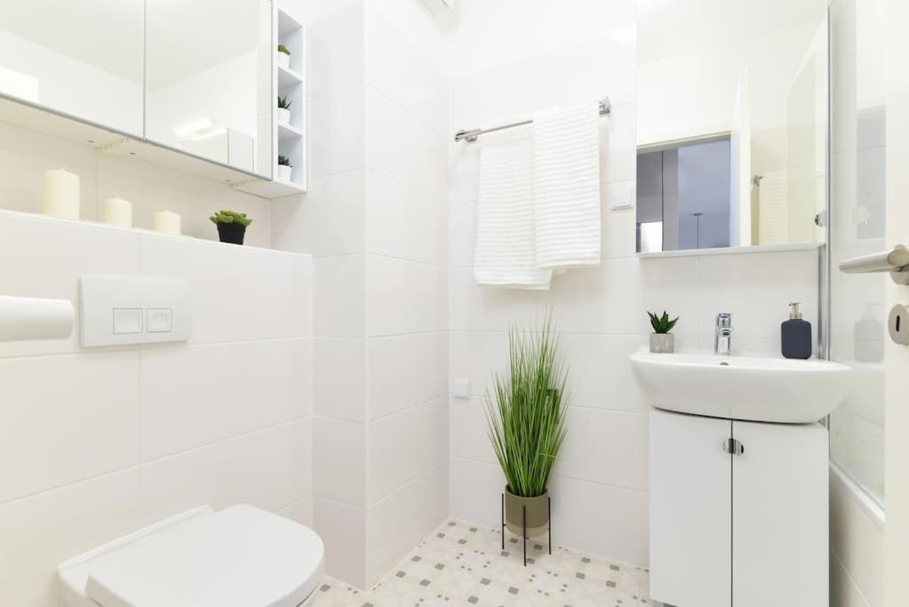 Laurel Bay Apartment بودابست المظهر الخارجي الصورة